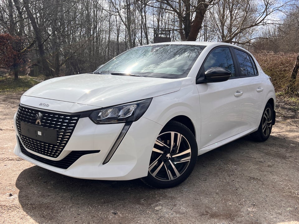 Peugeot 208 1,2 PureTech 75 Black Limited 5d