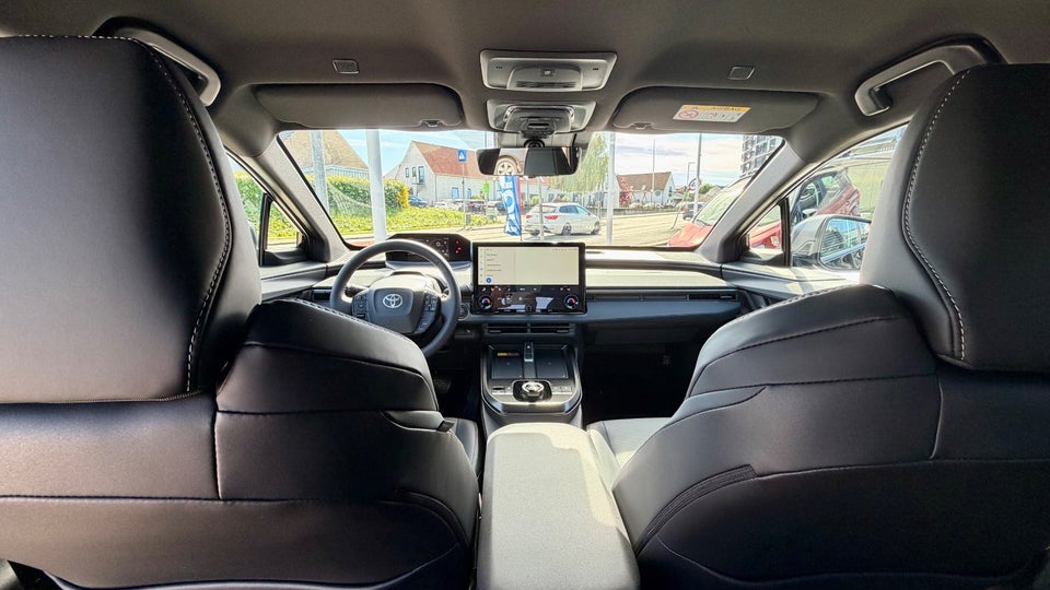 Toyota bZ4X 73 Lounge 5d