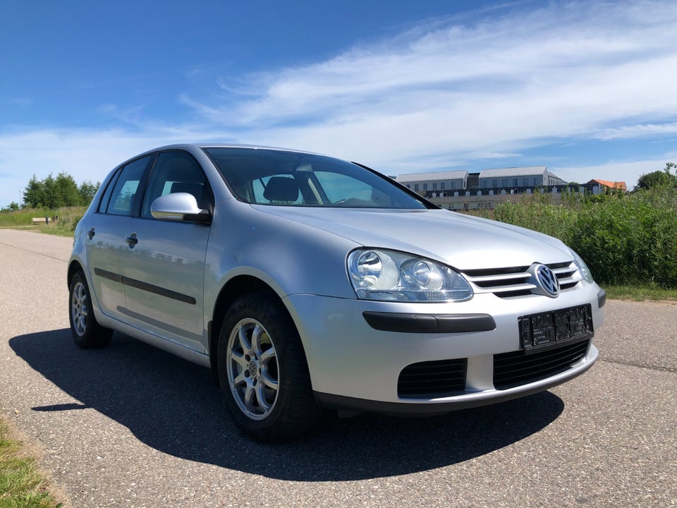 VW Golf V 1,6 Comfortline 5d