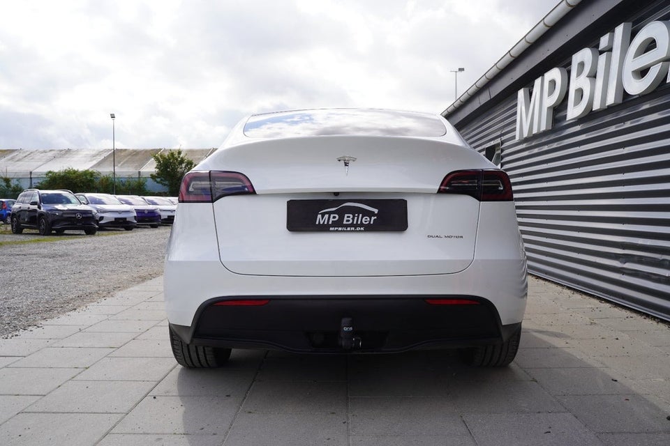 Tesla Model Y Long Range AWD 5d