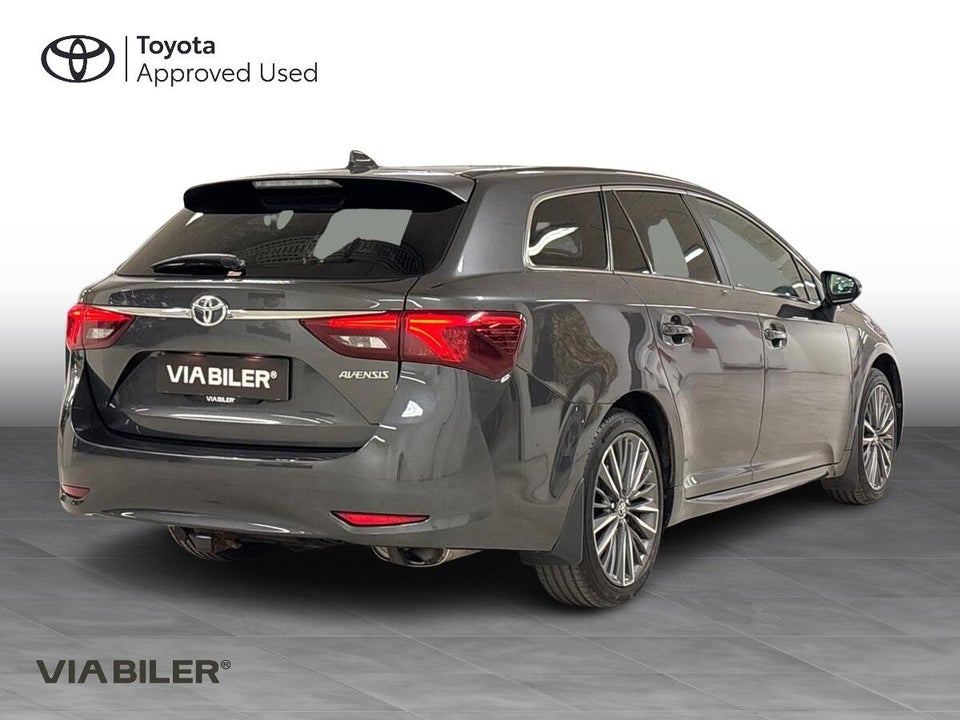 Toyota Avensis 1,8 VVT-i T2 Premium Touring Sports MDS 5d