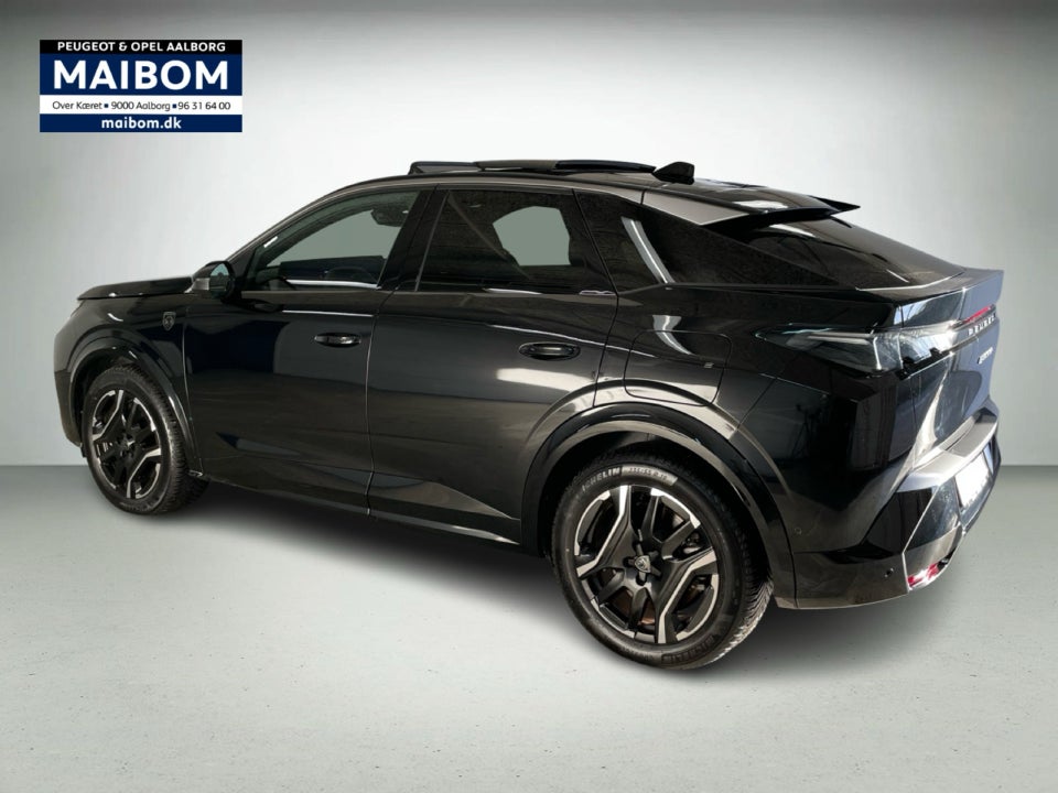 Peugeot e-3008 77 GT Pack 5d