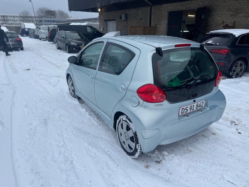 Toyota Aygo 1,0 Plus 5d