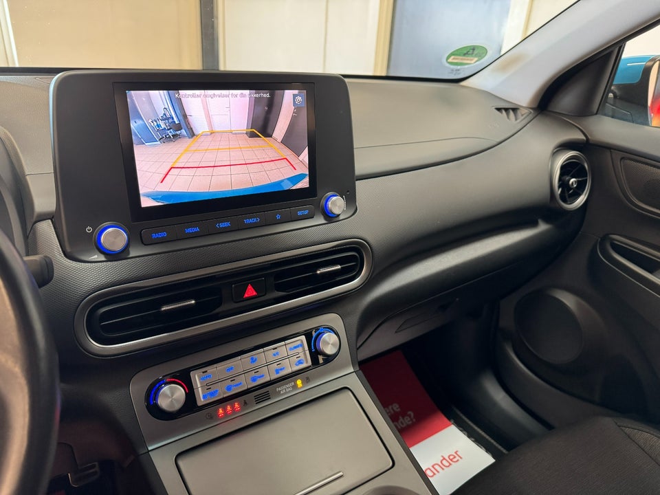 Hyundai Kona 39 EV Select 5d
