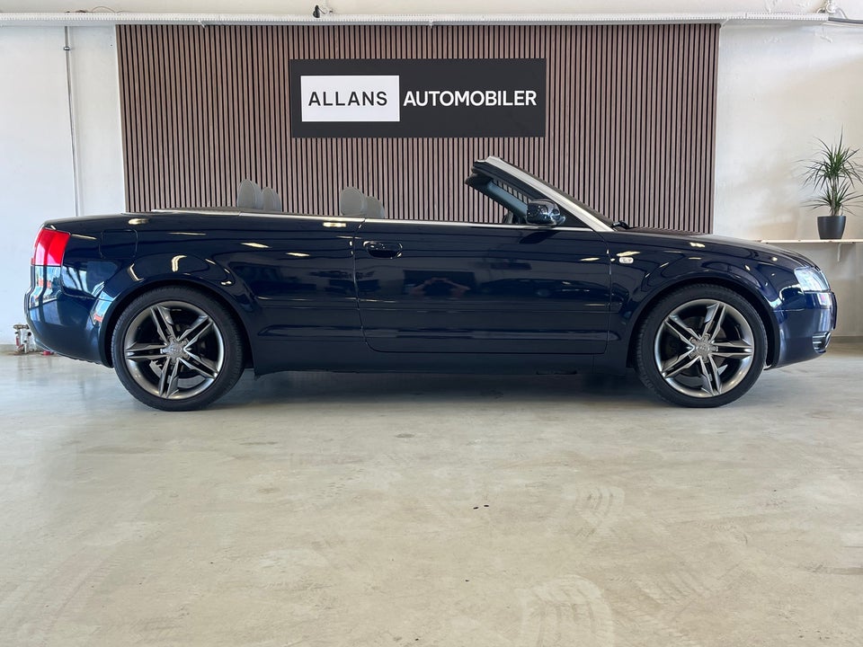 Audi A4 2,4 V6 Cabriolet Multitr. 2d