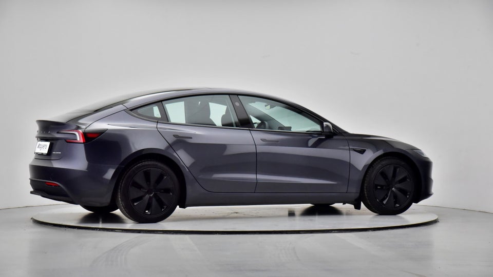 Tesla Model 3 Long Range AWD 4d