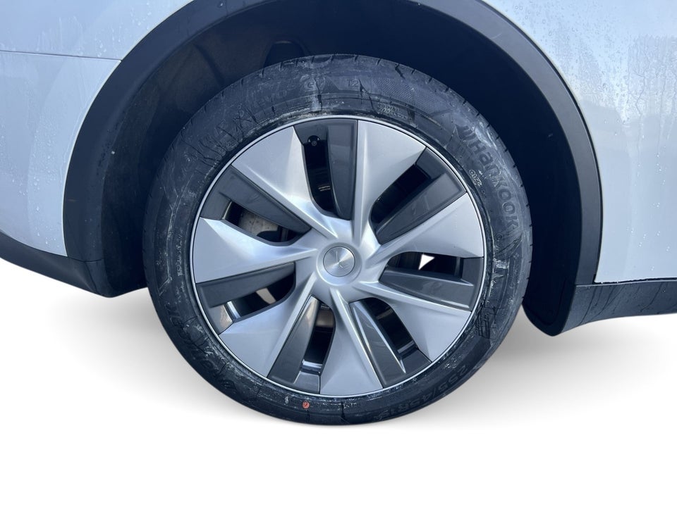 Tesla Model Y Long Range AWD 5d