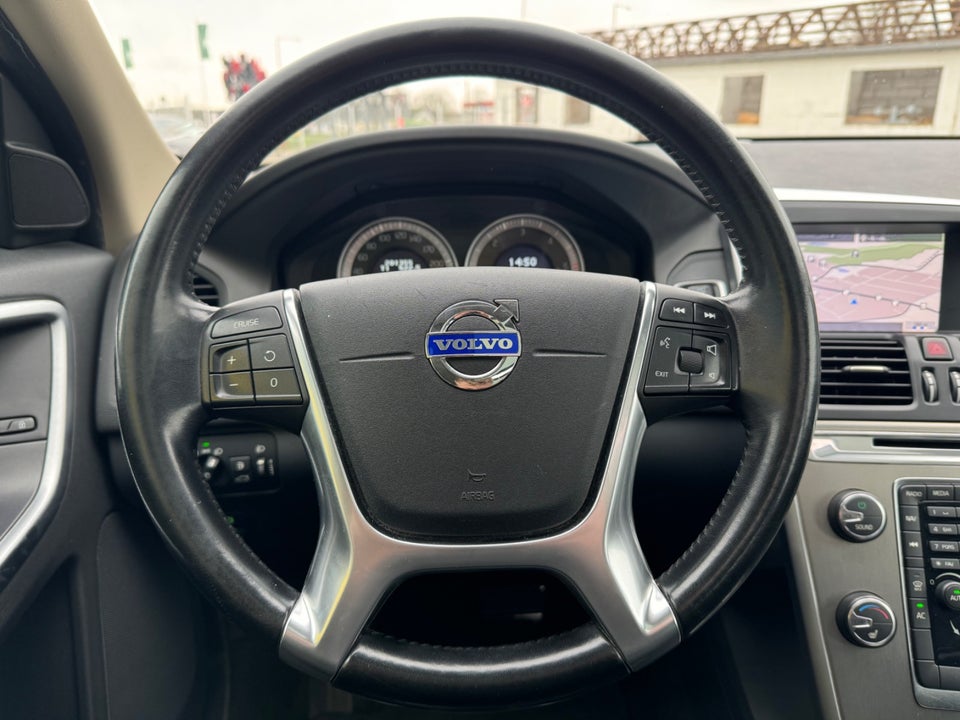 Volvo XC60 2,0 D3 163 Momentum aut. 5d