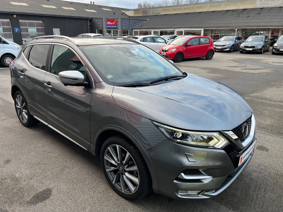 Nissan Qashqai 1,3 Dig-T 140 Tekna 5d