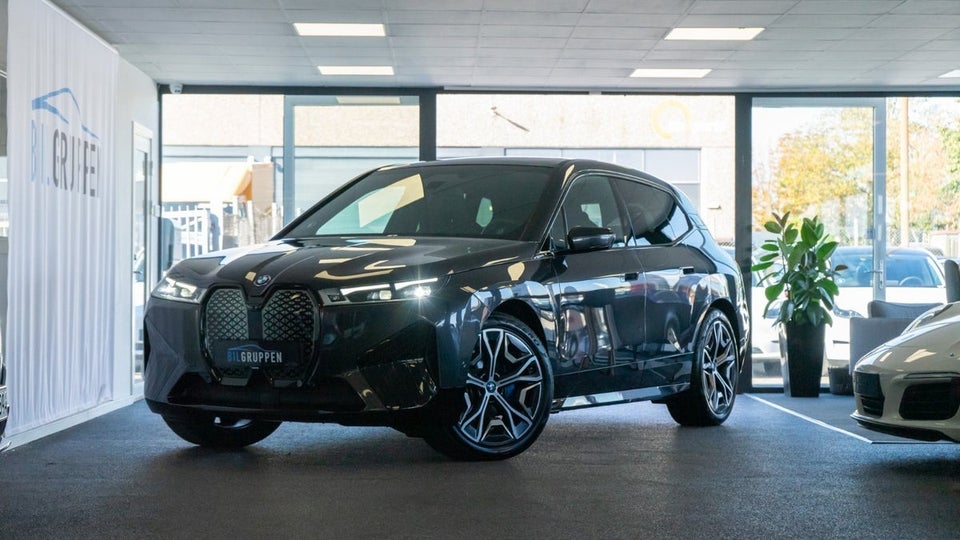 BMW iX xDrive40 Sport 5d