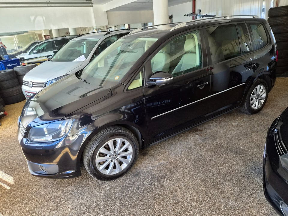 VW Touran 2,0 TDi 140 Comfortline DSG BMT 7prs 5d