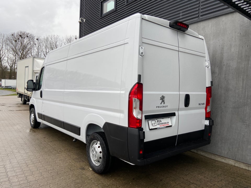 Peugeot Boxer 333 2,2 BlueHDi 140 L3H2 Premium