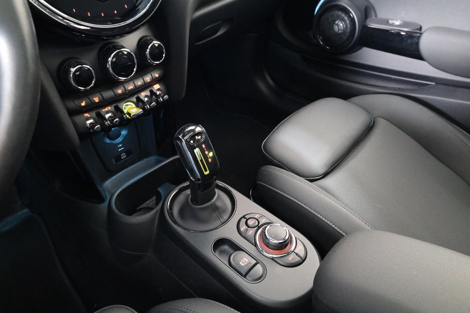 MINI Cooper SE Maximise 3d