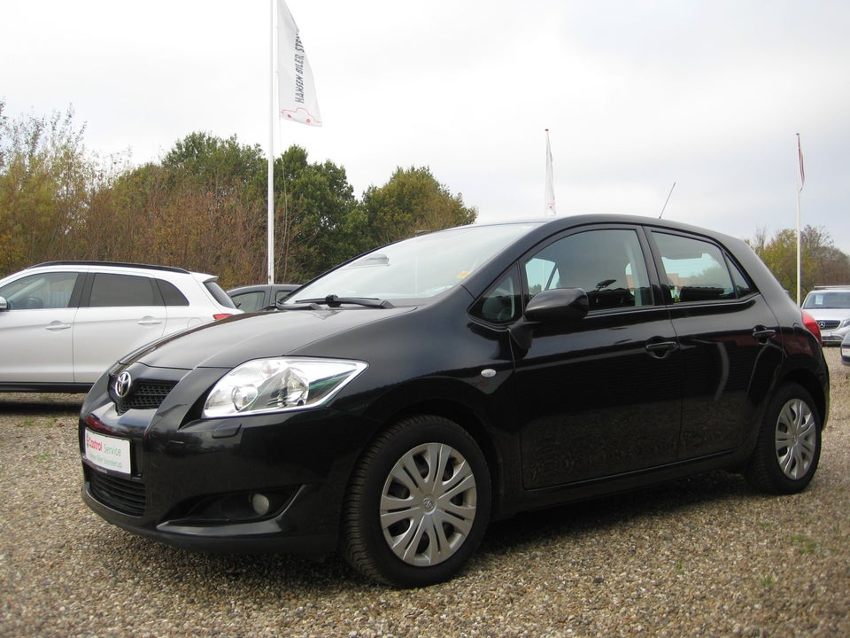 Toyota Auris 1,6 T2 5d