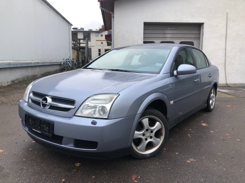 Opel Vectra 1,8 16V Comfort 4d
