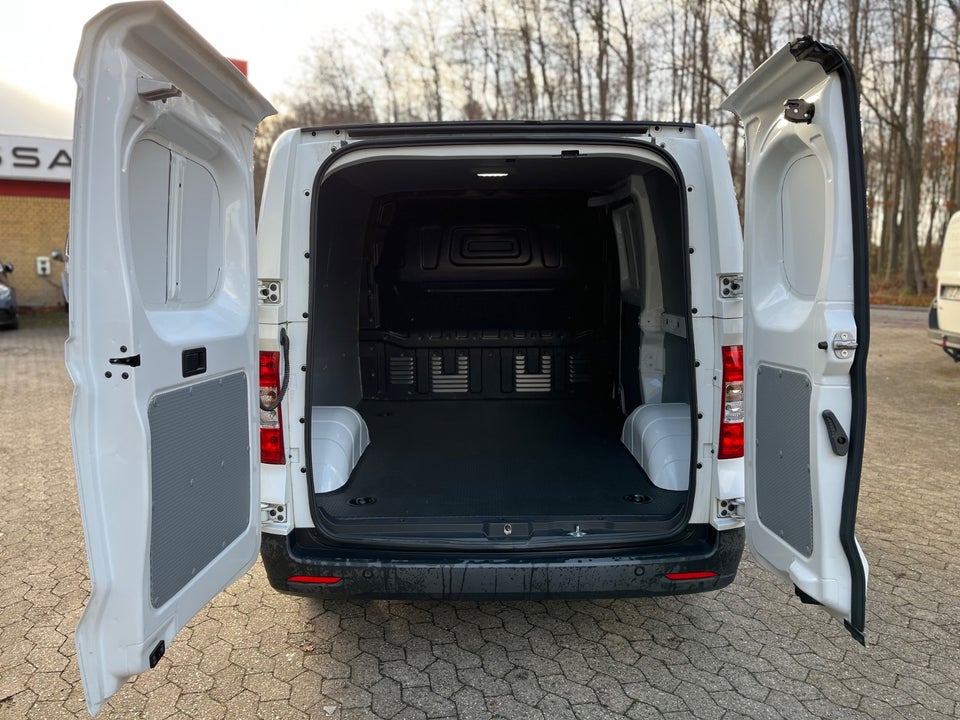 Maxus e-Deliver 3 50 Cargo Van SWB