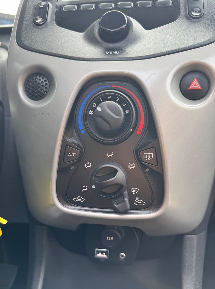 Citroën C1 1,0 e-VTi Shine Airscape 5d