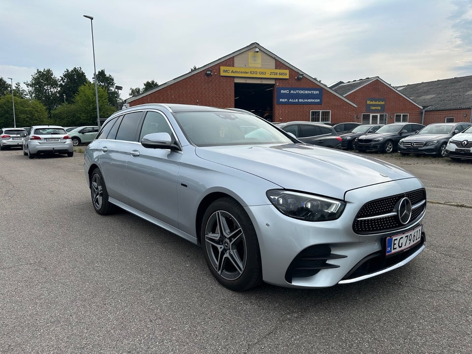 Mercedes E300 de 2,0 AMG Line aut. 4d