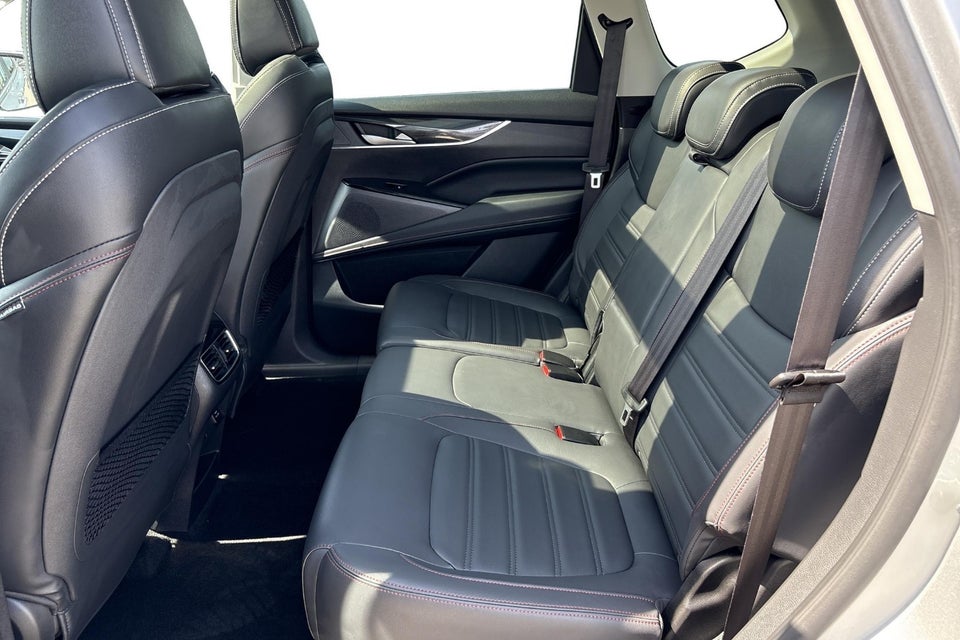 Maxus Euniq6 70  5d