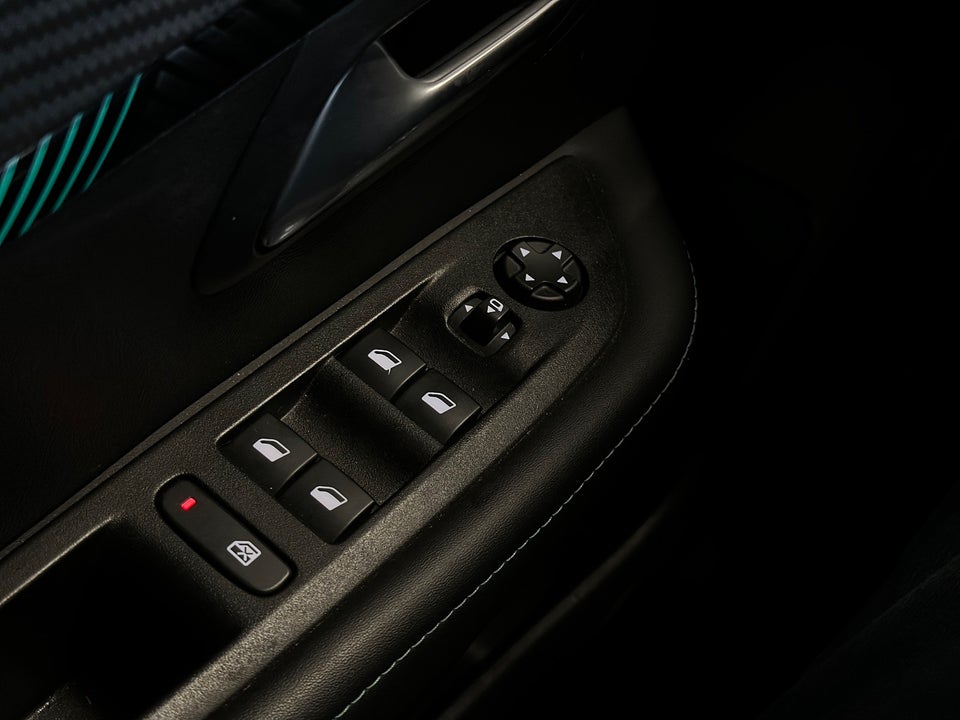 Peugeot 208 1,5 BlueHDi 100 Allure Sky 5d