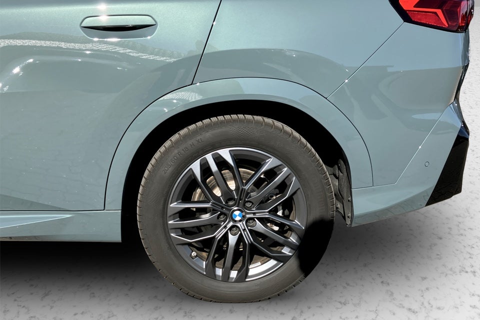 BMW iX2 eDrive20 M-Sport Premium 5d