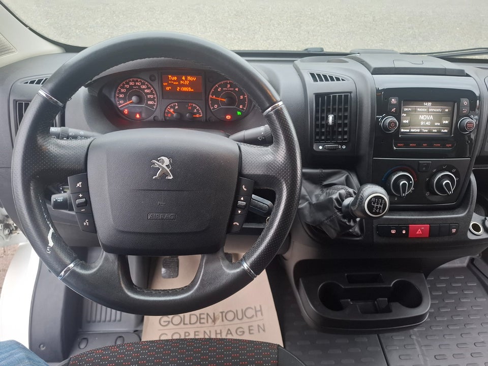 Peugeot Boxer 333 2,2 BlueHDi 165 L3H2 Premium