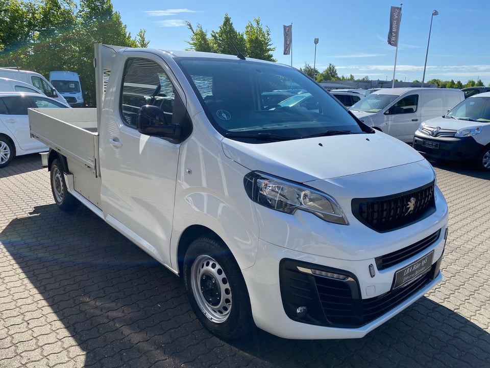Peugeot Expert 2,0 BlueHDi 144 L2 Chassis 2d