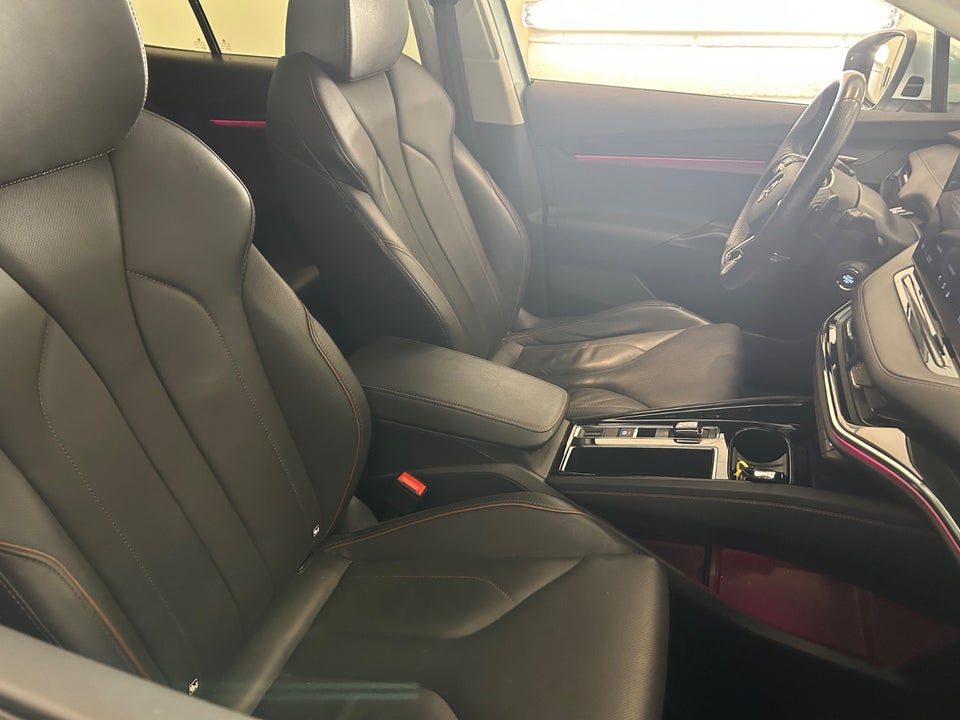 Skoda Enyaq 80 iV Suite 5d