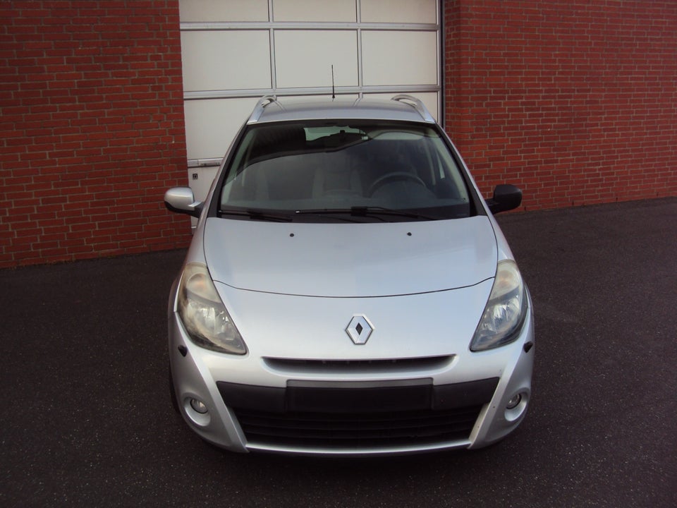 Renault Clio III 1,2 16V Expression Sport Tourer 5d