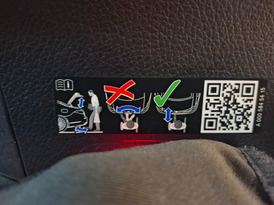 Mercedes EQA350 AMG Line 4Matic 5d