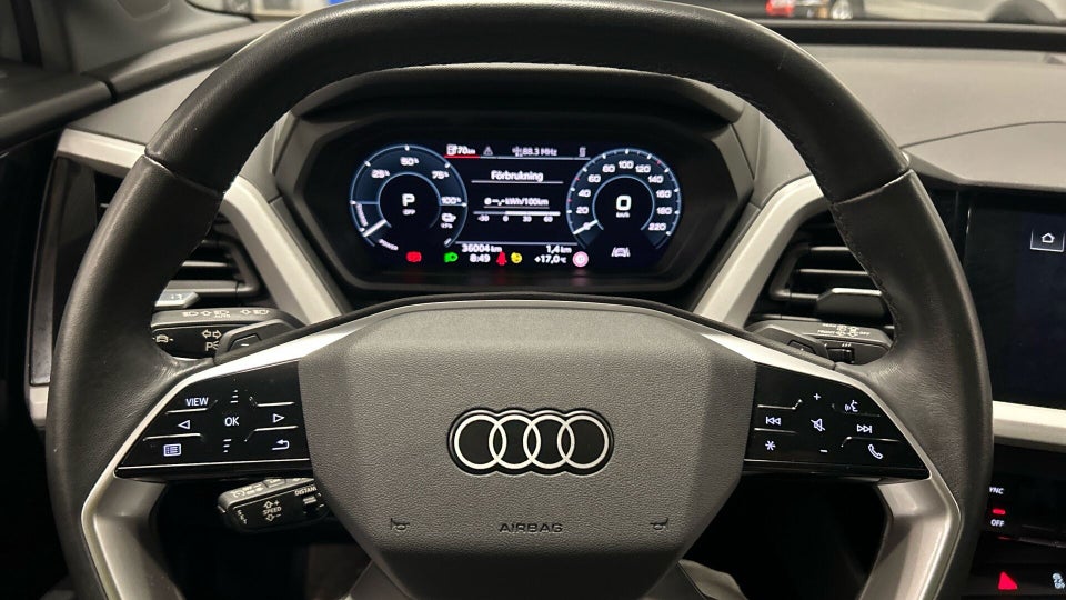 Audi Q4 e-tron 40  5d