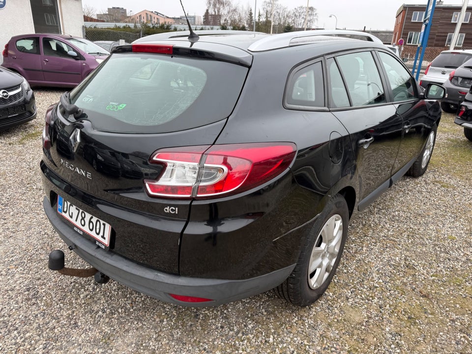 Renault Megane III 1,5 dCi 110 Expression Sport Tourer aut. 5d