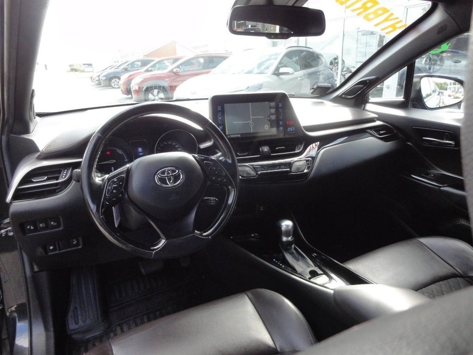 Toyota C-HR 1,8 Hybrid C-ULT CVT 5d