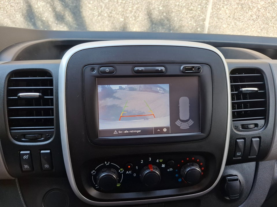 Renault Trafic T29 1,6 dCi 125 L2H1