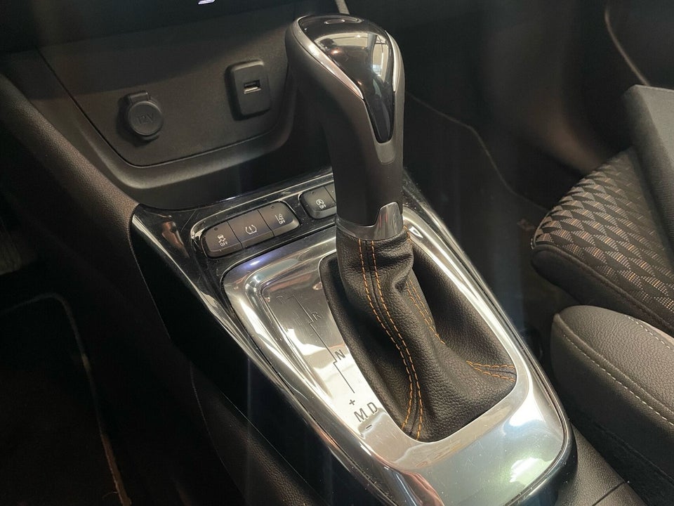 Opel Crossland X 1,2 T 110 Exclusive aut. 5d