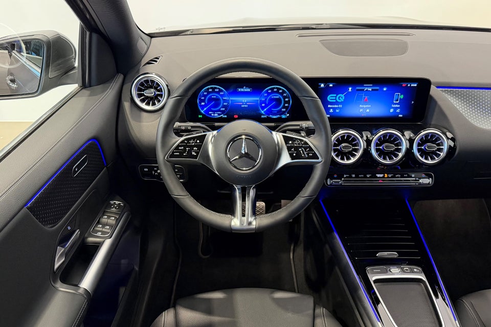 Mercedes EQA300 Progressive 4Matic 5d