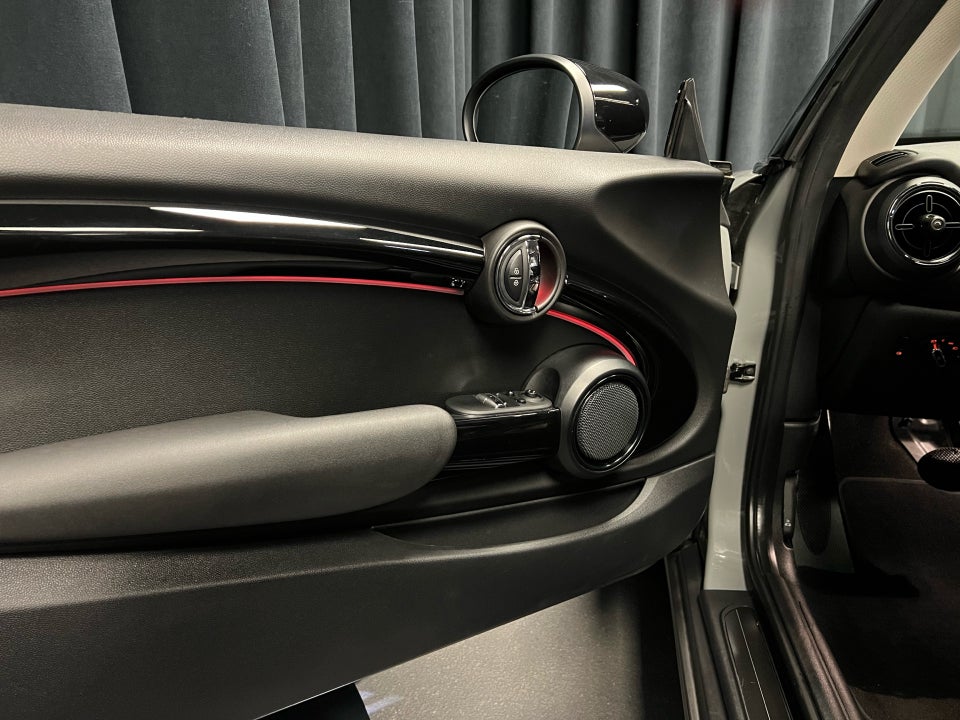 MINI Cooper SE Camden Edition 3d