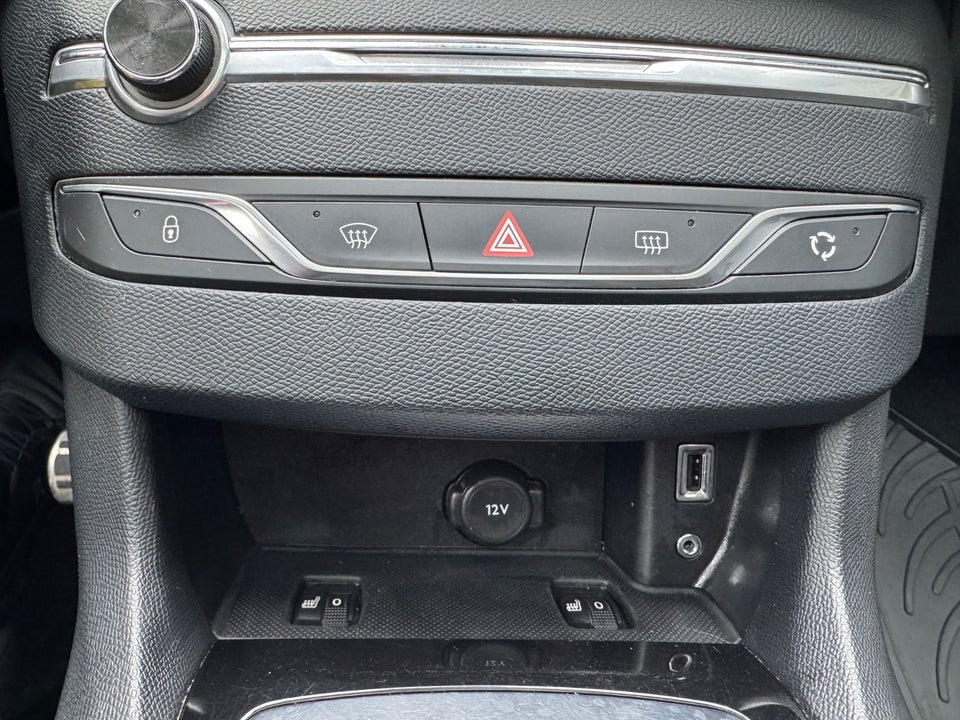 Peugeot 308 1,6 BlueHDi 120 Desire Sky SW 5d