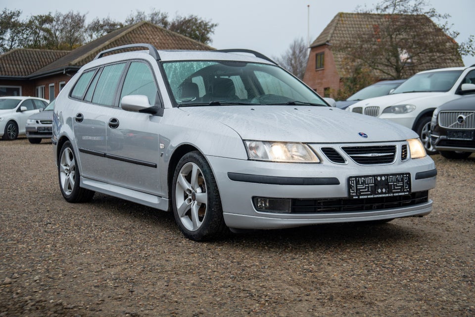 Saab 9-3 1,8 T Vector SportCombi aut. 5d