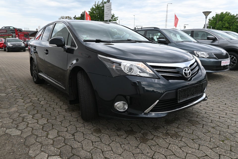 Toyota Avensis 2,0 D-4D T2 Touch stc. 5d