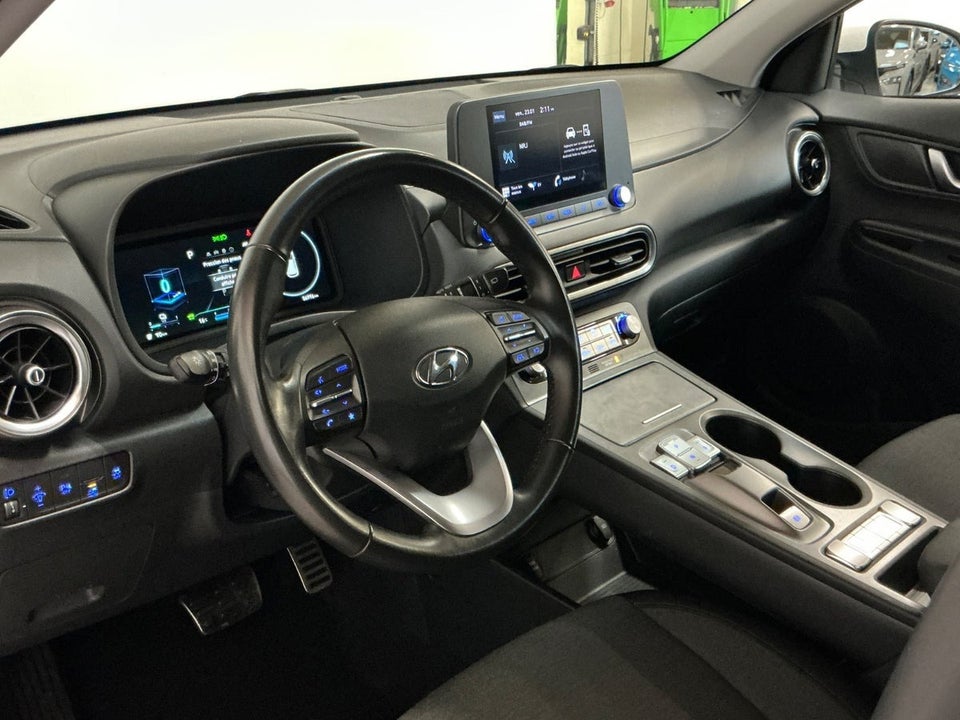Hyundai Kona 39 EV Essential 5d
