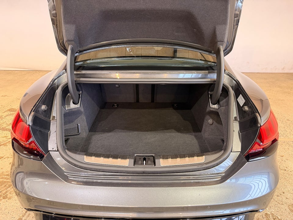 Audi e-tron GT quattro 4d