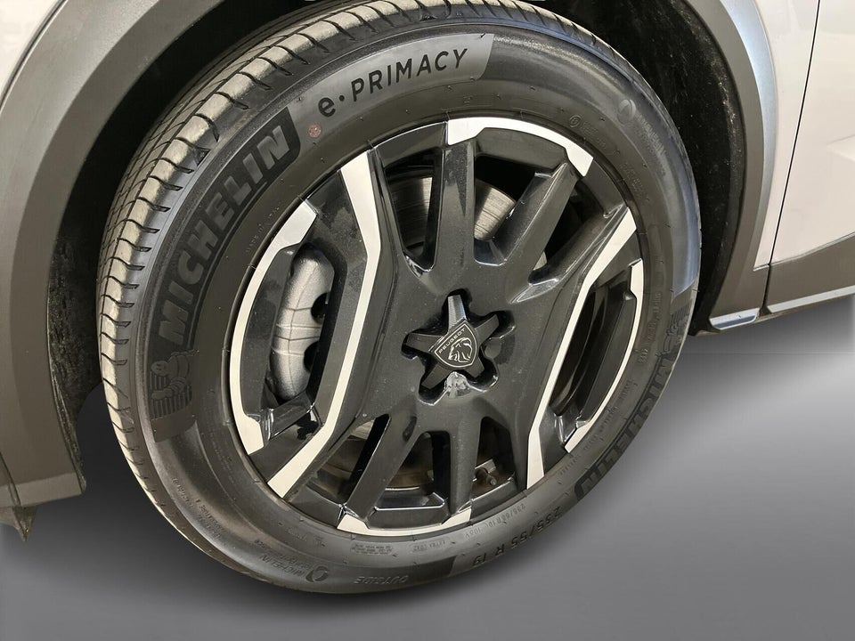 Peugeot e-5008 77 Allure 7prs 5d