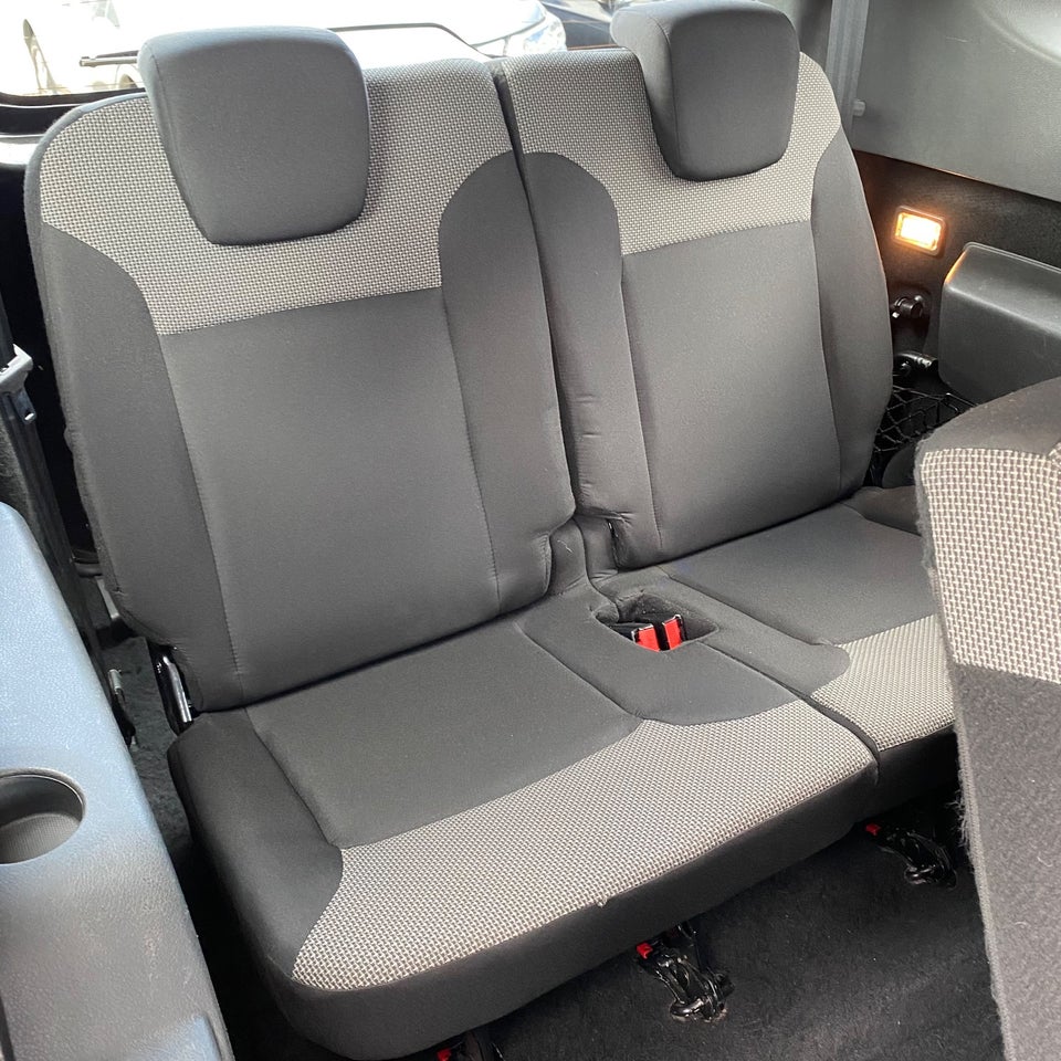 Dacia Lodgy 1,3 TCe 100 Streetway 7prs 5d