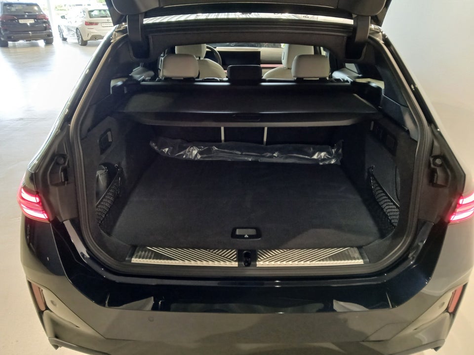 BMW i5 eDrive40 Touring M-Sport 5d
