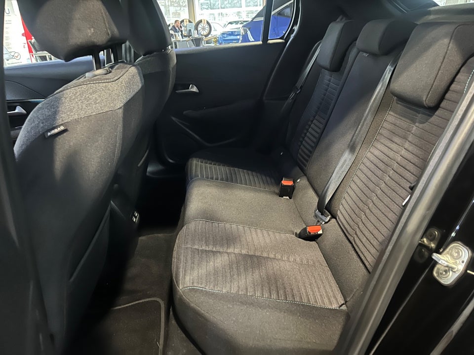 Peugeot e-208 50 Style 5d