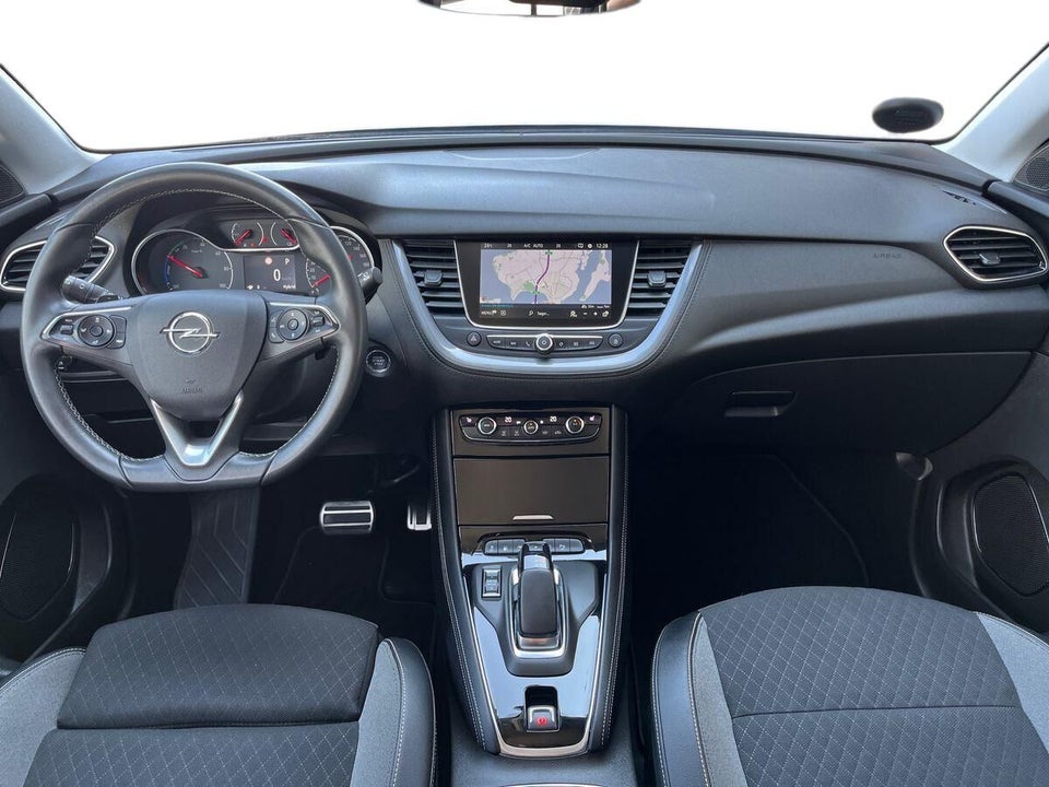 Opel Grandland X 1,6 Hybrid Ultimate aut. 5d