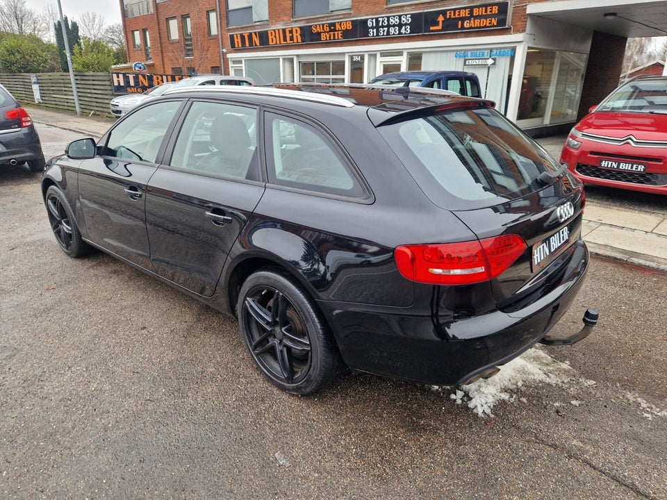 Audi A4 2,0 TDi 143 S-line Avant Multitr. 5d