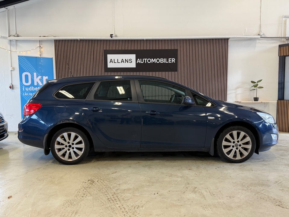 Opel Astra 1,7 CDTi 110 Enjoy Sports Tourer 5d