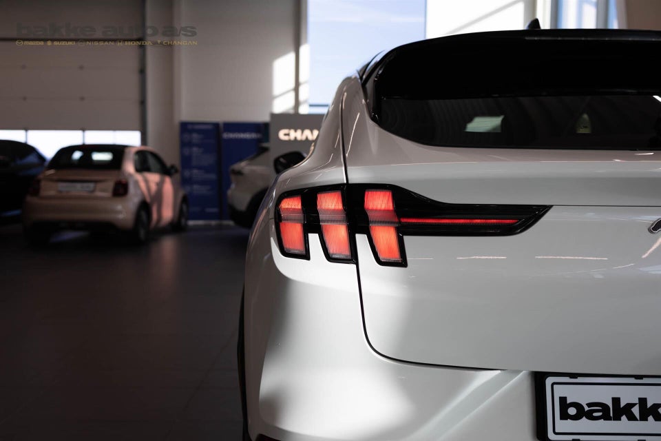 Ford Mustang Mach-E 88 Premium Extended Range 5d